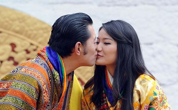 Quốc vương và Hoàng hậu của vương quốc hạnh phúc nhất thế giới Bhutan. 