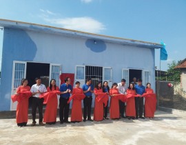 Bàn giao công trình thanh niên cho UBND xã Hòa Hội, huyện Phú Hòa, tỉnh Phú Yên.